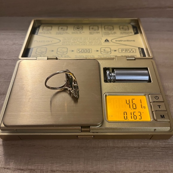 10k Gold Jade Navette Ring size 9.5 - Picture 13 of 14